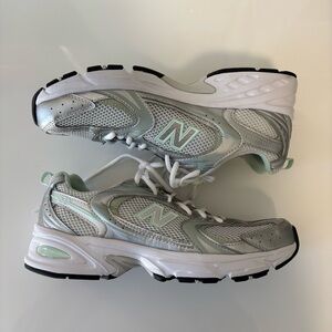 New Balance 530 Mint Sneakers